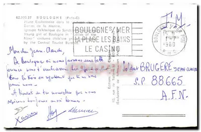 Jovem Boulonnaise — traje das 'Ladies of the Navy' — La Cigogne — Verso