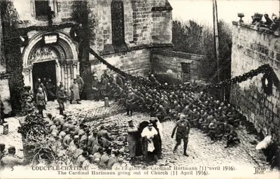 COUCY-LE-CHATEAU — Cảnh ra khỏi nhà thờ của Đức Hồng Y Hartmann (11 tháng 4 năm 1916) — JND Phot.