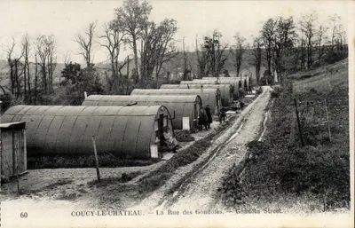 Coucy-le-Château — Rue des Gondoles — Gondola Street — Jhot