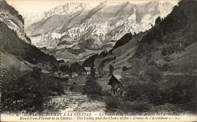 Estrada de Flumet para La Giettaz — A Vale e a Cadeia dos Aravis da Aronidine — LL