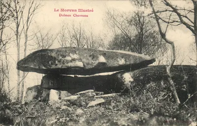 Dolmen Chevresse — Le Morvan Illustré — G. Gervais, Sceaux, Saône-et-Loire
