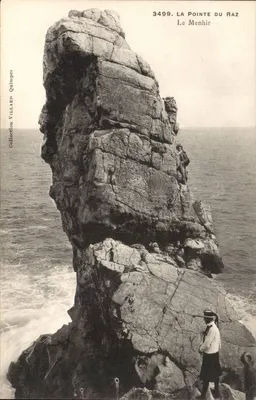 A Ponta do Raz — O Menhir — Coleção Villarr Quimper, n° 3499