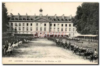 Saumur — Carrossel Militar — Les Doubler — ND.