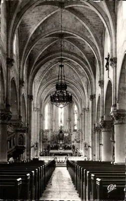 Interior da igreja — La Tremblade — Bilhete postal antigo (59) Paris