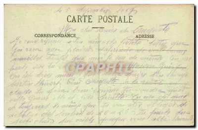 De grafsteen van een Franse soldaat met bloemen — Lotharingen, 1914-15-16 — K. Bastien, Lib.-edit. Lunerille — Achterkant