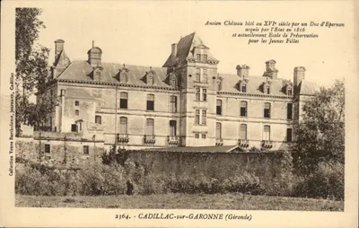 Antigo Castelo de Cadillac-sur-Garonne — construído no século XVI, adquirido pelo Estado em 1816, escola para meninas — Coleção Verve Bartholozé, n°2364