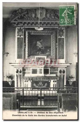 Cadillac-s-G.- Castelo do Duque d'Épernon — Lareira da Sala dos Guardas transformada em Altar