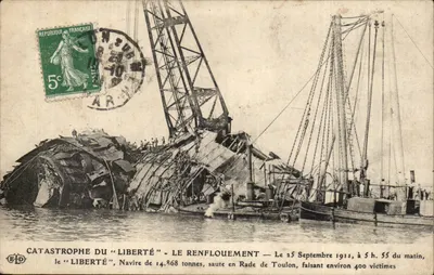 Catastrophe du "Liberté" — Le renflouement — Toulon — 25 septembre 1911