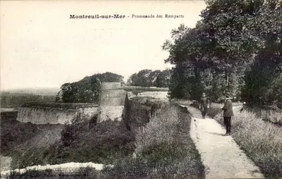 Montreuil-sur-Mer — Promenade dos Muros — M. T., Impressor, Limoges