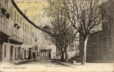Privas - Cours du Temple — vista urbana com árvores desfolhadas — editor Miles Malosse, Librairie-Papeterie