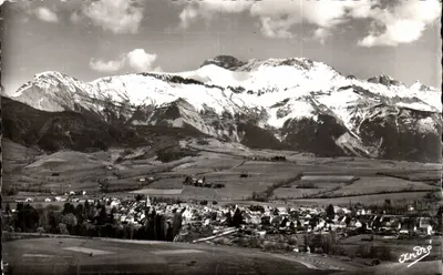 Mens (Isère) — Vista geral e o Obiou (2793 m.) — Coleção Frenoux, Tabac
