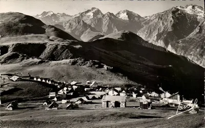 ल'अल्प डी हुएज़ (इज़ेर), सूर्योदय पर — फोटोग्राफिक एडिशन जेंसेल, चमेसेरी