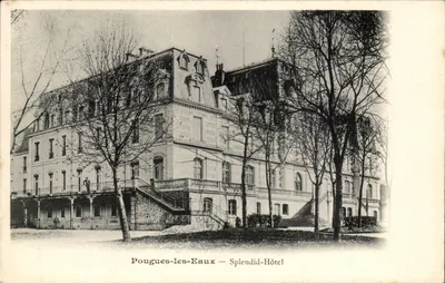 Pouguès-les-Eaux — Splendid-Hôtel