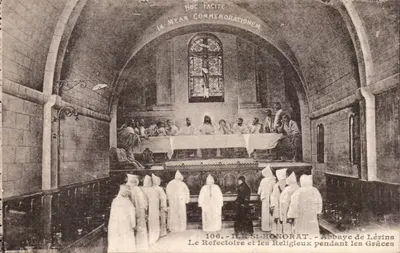 O Refeitório e os Religiosos durante as Graças — Abadia de Lérins
