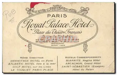 Paris — Ansicht der Place du Théâtre Français — Royal Palace Hotel — Rückseite