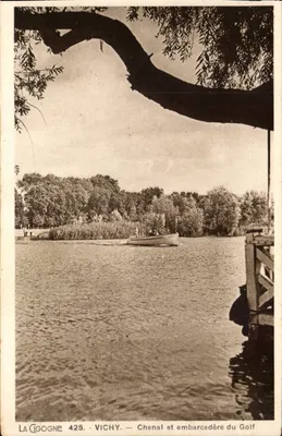 Vichy — Canal e embarcadouro do Golf — La Cigogne 425