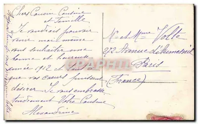Kobieta w czarnej sukni trzymająca bukiet hawranu — 'Heureuse Année' — wydawca CIRCA KILIGUE, numer serii nie widoczny — Rewers