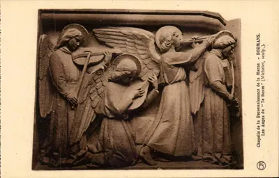 Capela da Reconhecimento da Marne — Os Anjos do "Te Deum" — escult. Michelet — DORMANS