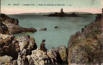 Agay — Corniche d'Or — Rocher du Dramont e a Ilha de Ouro — LL