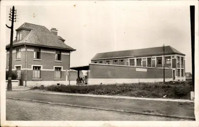 Somain (Nord) — Mannelijke School — Edities RÉAUNT