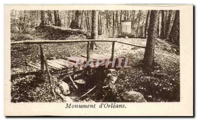 Monumento de Orléans — Floresta — Editor não visível