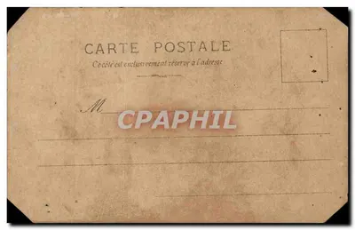 Giovane donna in abito con volant e cappello a piume — fotografia — editore sconosciuto — Verso
