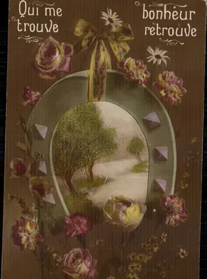 Qui me trouve bonheur retrouve — carte postale décorative avec motif de sabots de cheval et fleurs