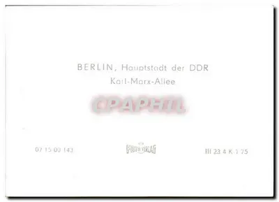 Berlijn, hoofdstad van de DDR — Kail-Marx-Allee — Foto Verlag — Achterkant