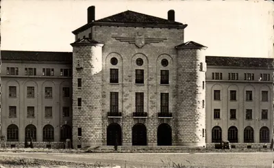 Escola da Base Aérea — Salon-de-Provence — Éditions de France