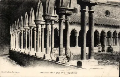 Arles-sur-Tech (Pyr.-Or.) — O Claustro — Livraria Fau, Perpignan