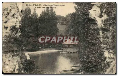 Paris Bilhete postal antigo Buttes Chaumont Entre os rochedos
