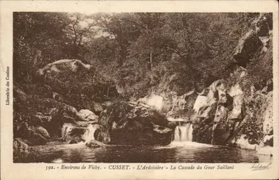 Arredores de Vicby - CUSSET - A Pedreira - A Cachoeira do Gour Saillant — Livraria do Casino, n° 592