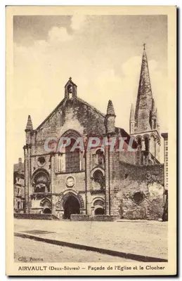 Airvault (Deux-Sèvres) — Fachada da Igreja e o Campanário — Coleção Pitorin
