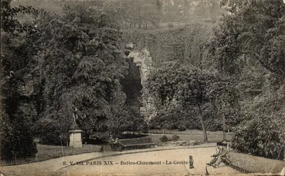 Buttes-Chaumont – A Gruta — E.V. 482, Paris XIX