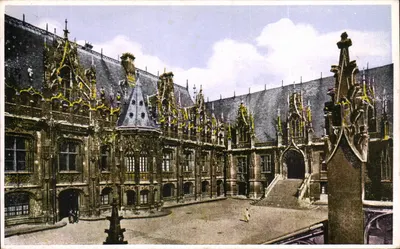 Rouen — Palácio de Justiça (pátio interno) — Fabricação Francesa