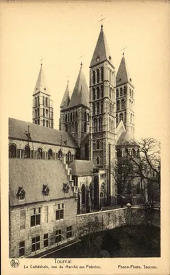 Tournai — A Catedral vista do Mercado das Panelas — Phono-Photo, Tournai