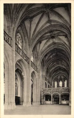 Igreja de Brou (Ain) — A Nave — Serv. Comercial Monuments Historiques, Paris
