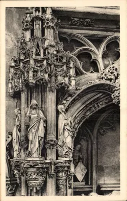 Túmulo de Margarida de Bourbon — detalhe — Serv. Comercial Monumentos Históricos, Paris