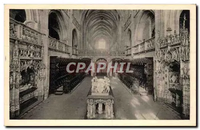 Igreja de Brou (Ain) — A Nave vista do Coro — Serv. Commercial Monuments Historiques