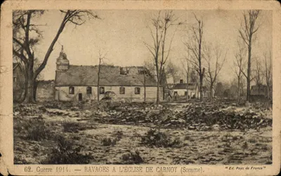 Igreja de Carnoy — Danos na igreja de Carnoy (Somme) — Ed. Pays de France