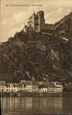 St. Goarshausen com Burg Katz — vista do castelo na margem do Reno — editor não identificado