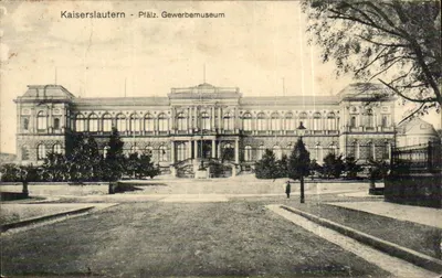 Kaiserslautern - Pfälzisches Gewerbemuseum — vista do edifício principal