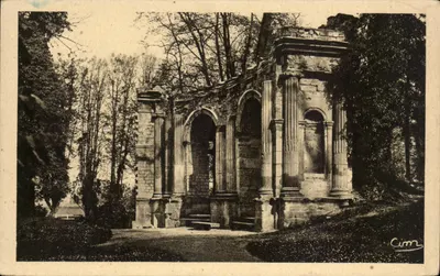 Ruínas do Parque dos Capuchinhos — Coulominiers (S.-et-M.) — Héliogravure Combier Macon