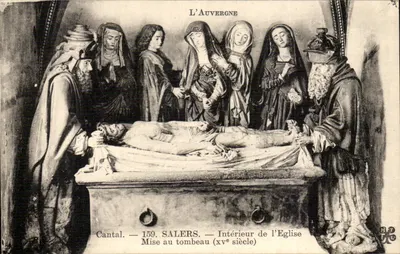 Salers — Interior da Igreja — Mise au tombeau (século xv)