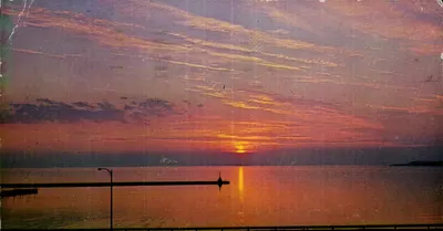 Pôr do sol sobre Little Traverse Bay — Petoskey, Michigan — Publicado por Bob Miles, Michigan