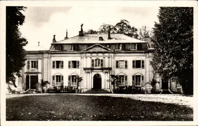 Ferney — O Castelo de Voltaire — Edição L. Michaux fils (Ain)