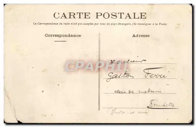 Montgaugier (Vienne) — A Igreja e a Praça — editor não visível — Verso