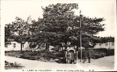 Camp de Valdahon — Entrada do Camp (lado Leste) — Edit. Grosmaire