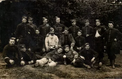 Groupe de soldats — 1916 — Carte postale de correspondance