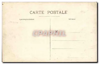 Groupe de soldats avec véhicules militaires — éditeur non identifié — Verso